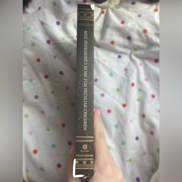 Miss Peregrines Home For Peculiar Children- Like New - Picture 2 of 3